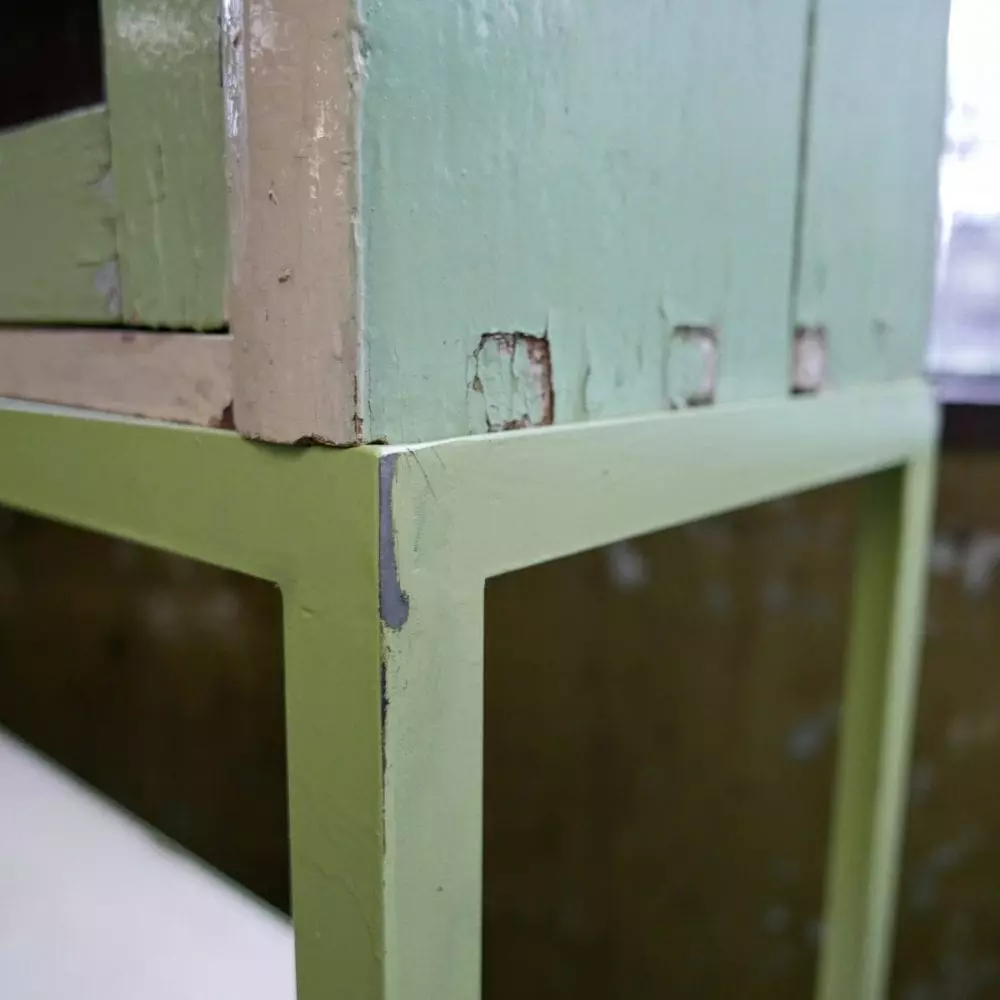 Groene industriële metaal houten kast