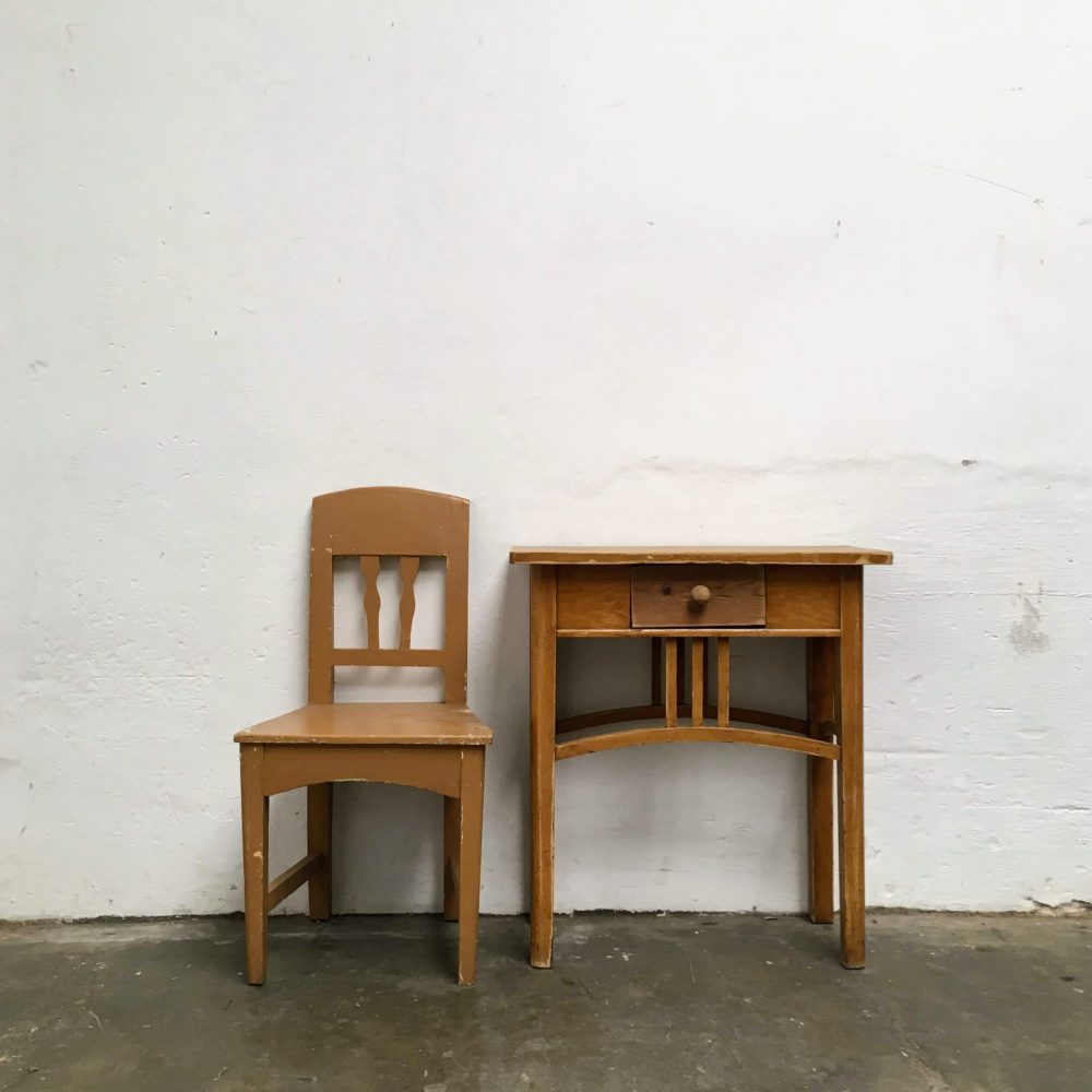 Tafel hout bruin