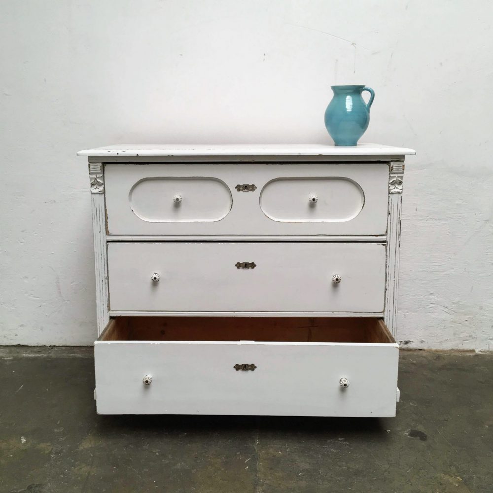 Commode wit