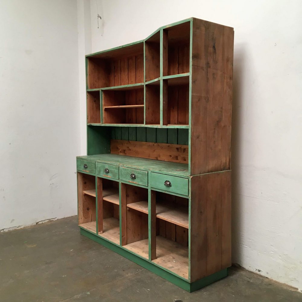 Kast hout groen