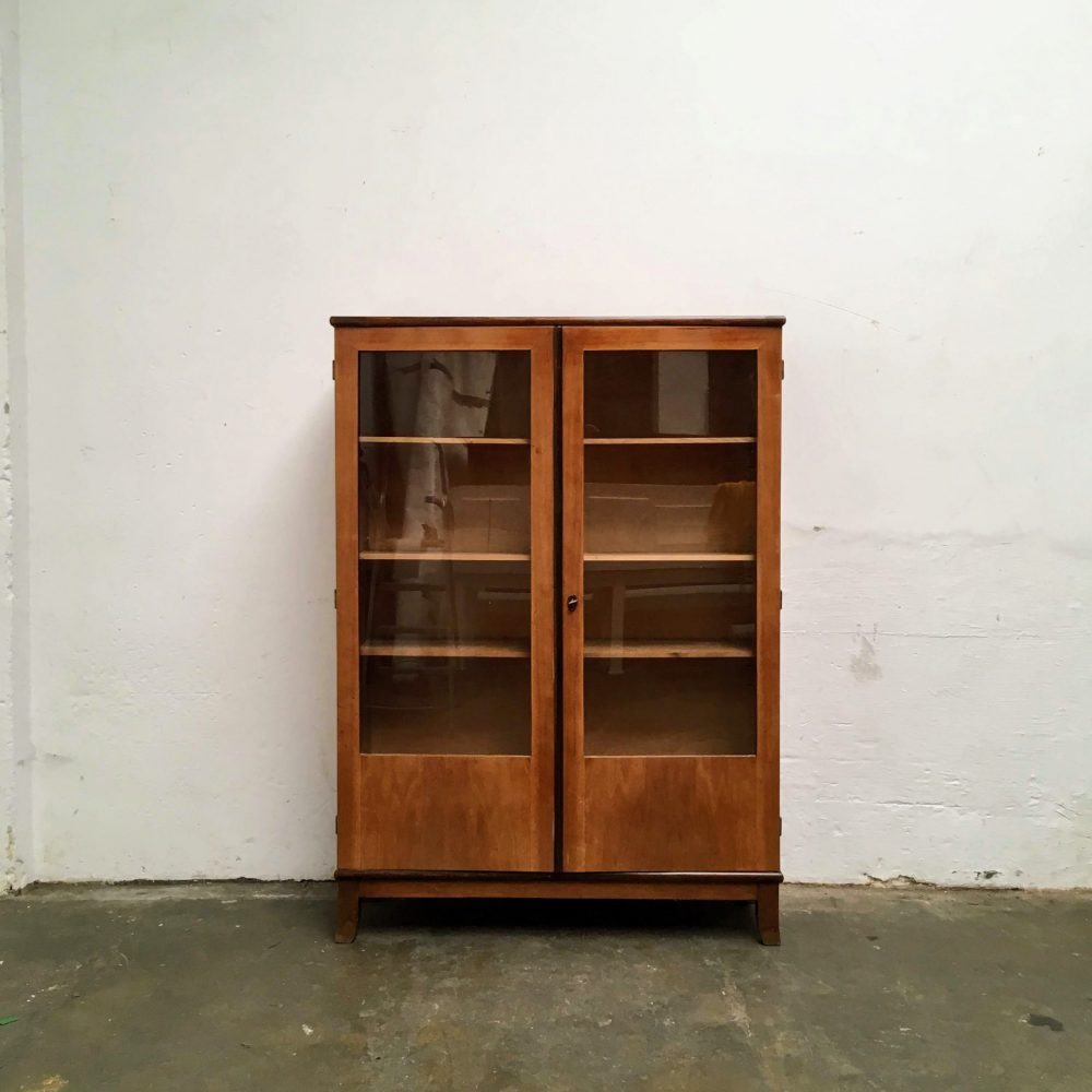 Kast bruin hout