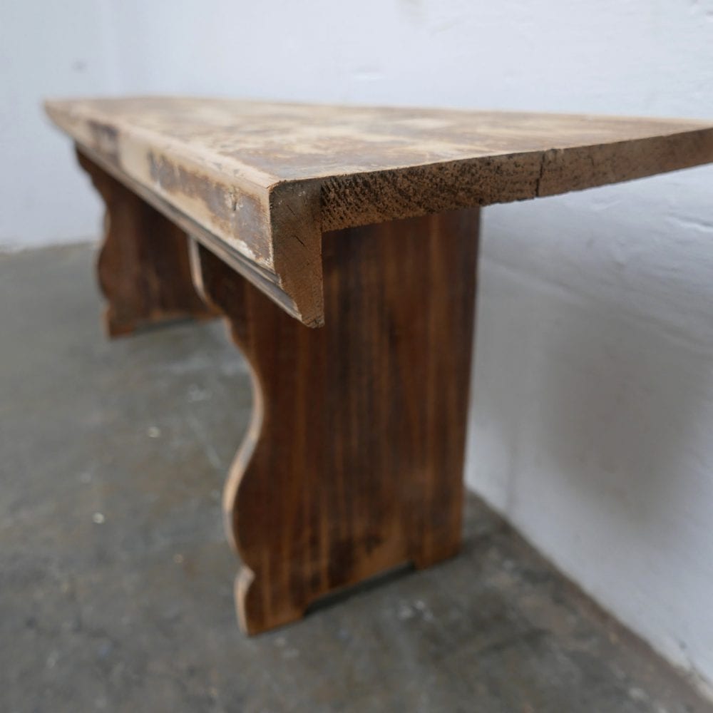 Bruine houten bank