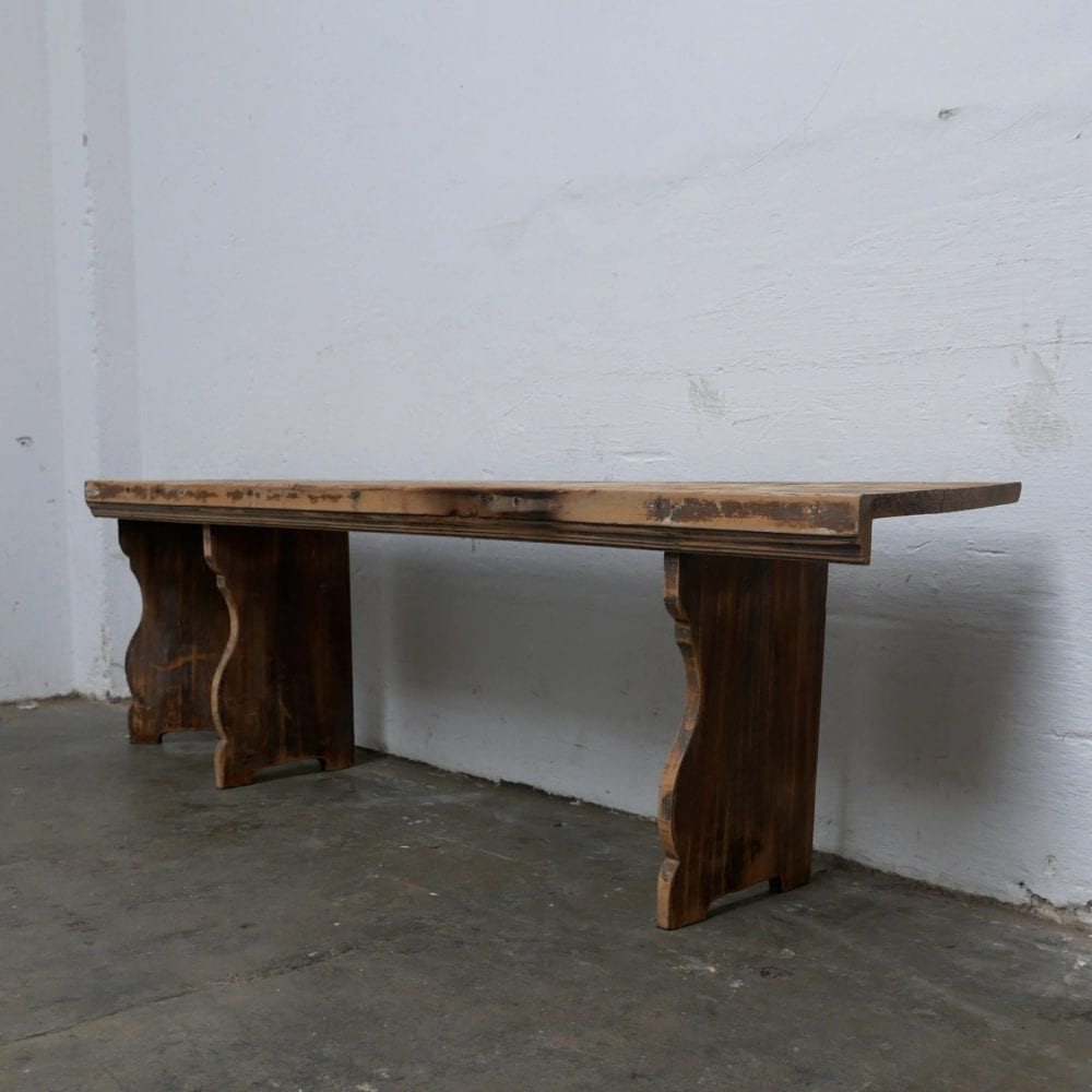 Bruine houten bank