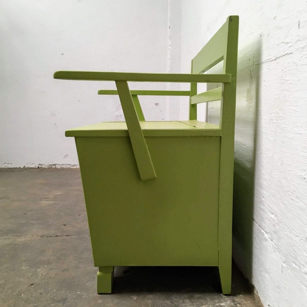 Groen houten klepbankje vorm zijkant