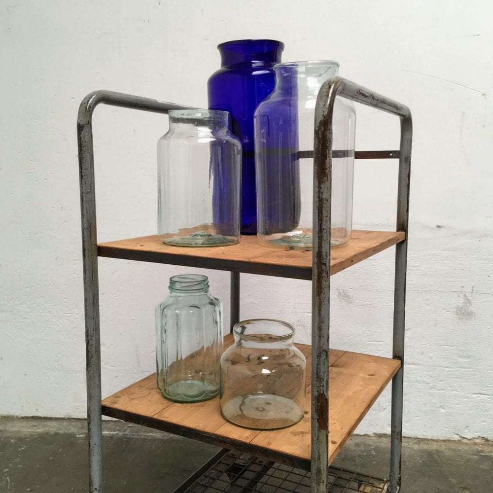Kast in winkelkar