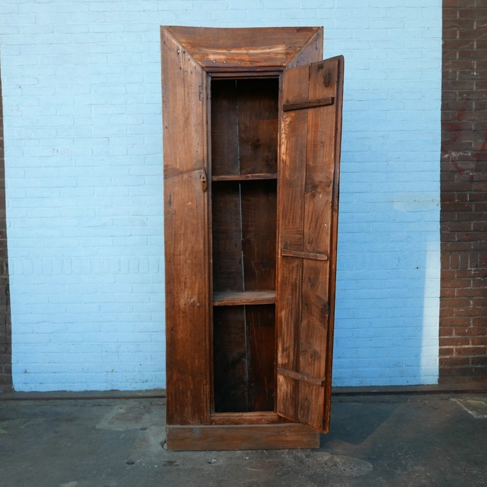 Houten inbouwkast