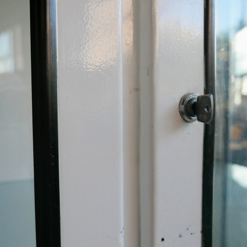 metalen 2-deurs apothekerskast