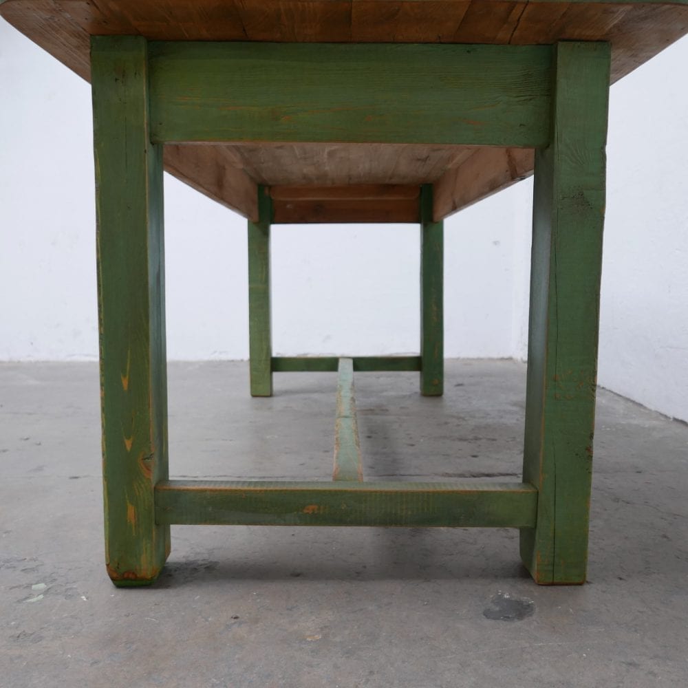 Houten groene tafel