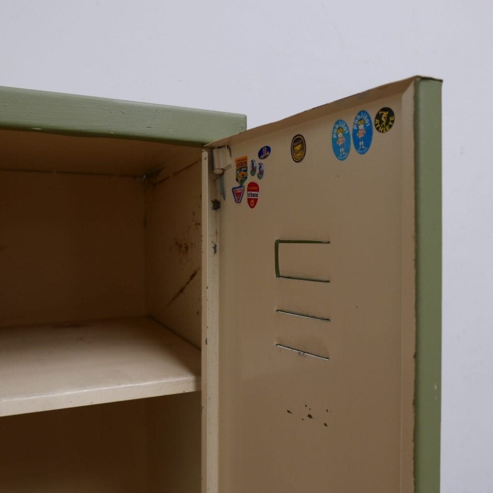 Olijfgroene lockers