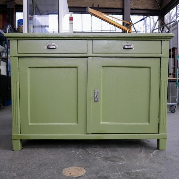 Groene houten commode