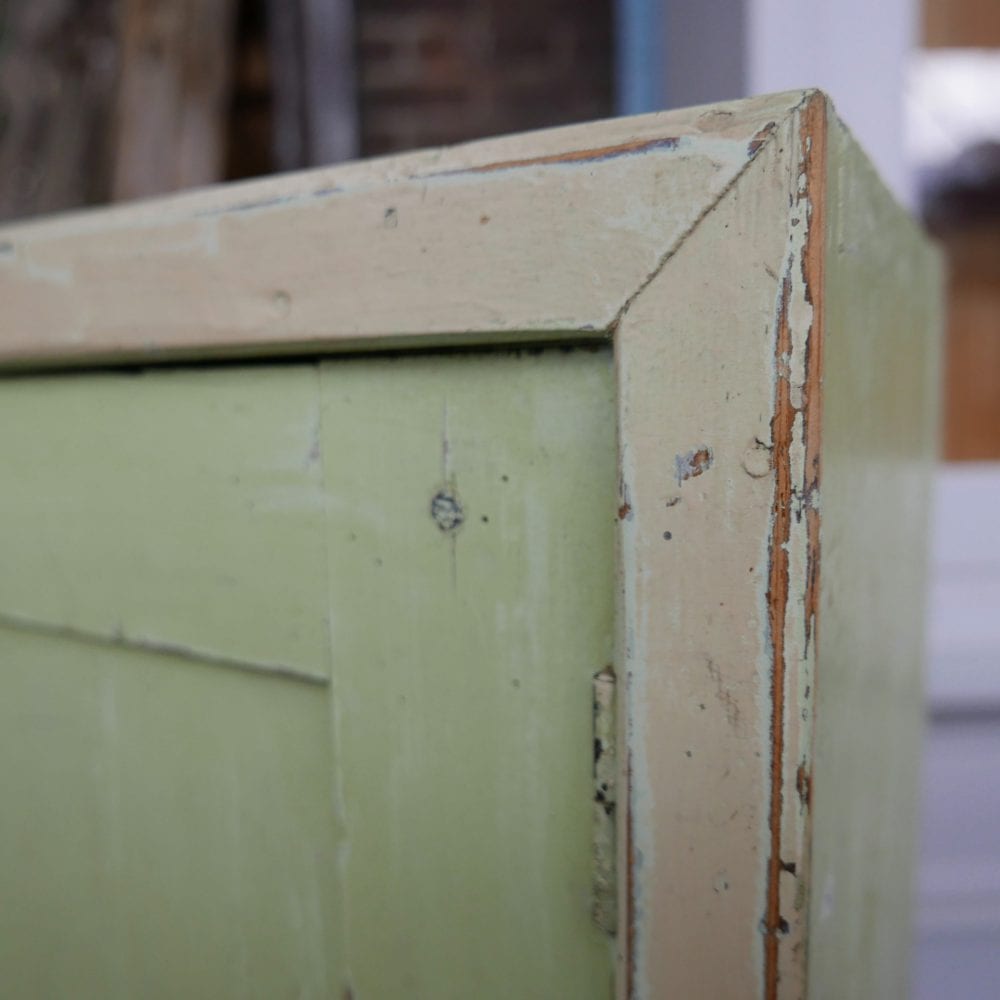Groen houten kastje