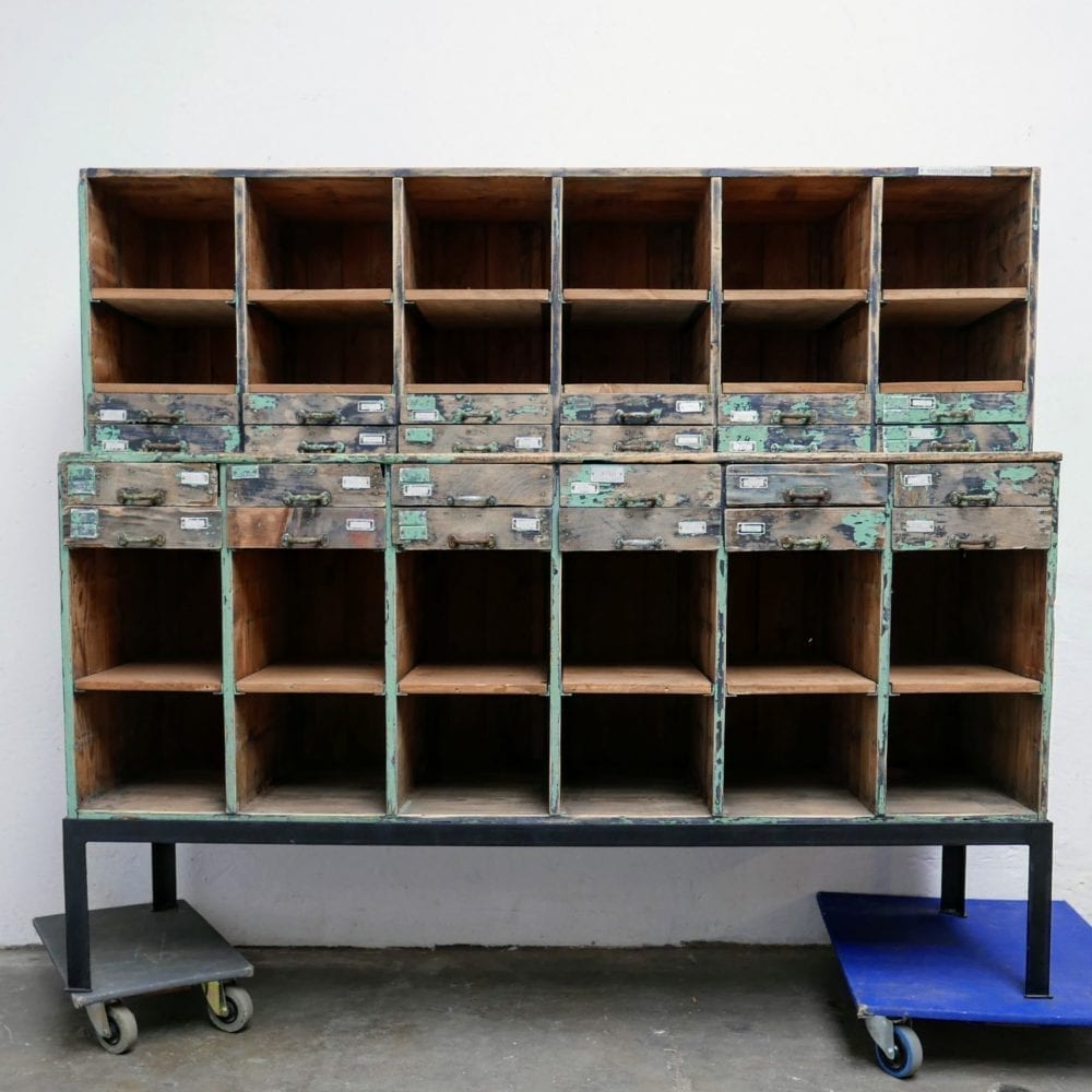 Industriële houten ladekast