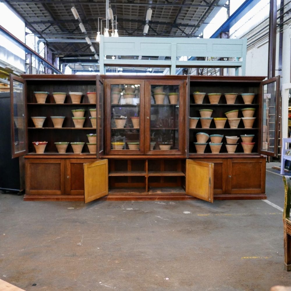 Houten vitrinekast
