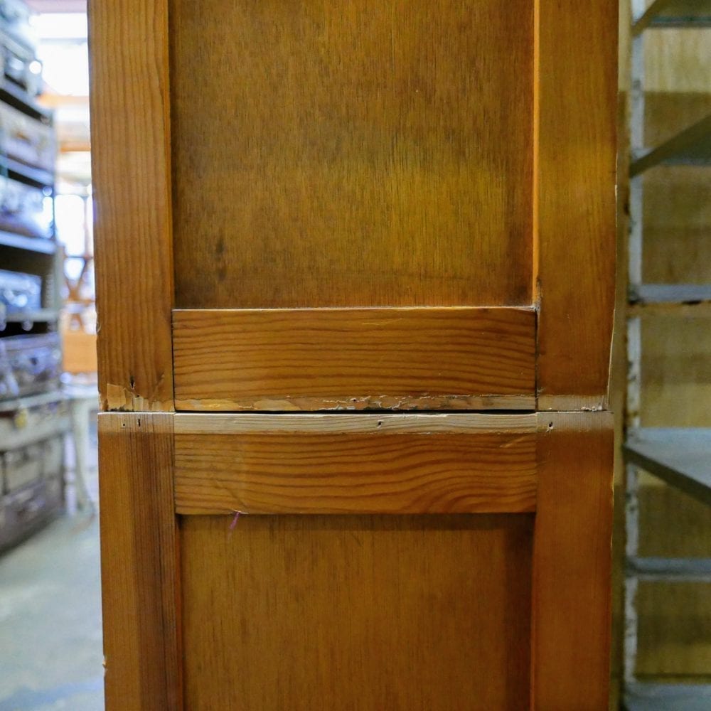 Houten lange schoolkast