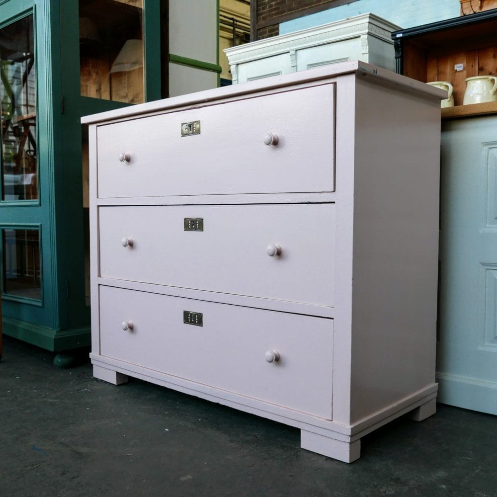 Roze houten onderkast of commode