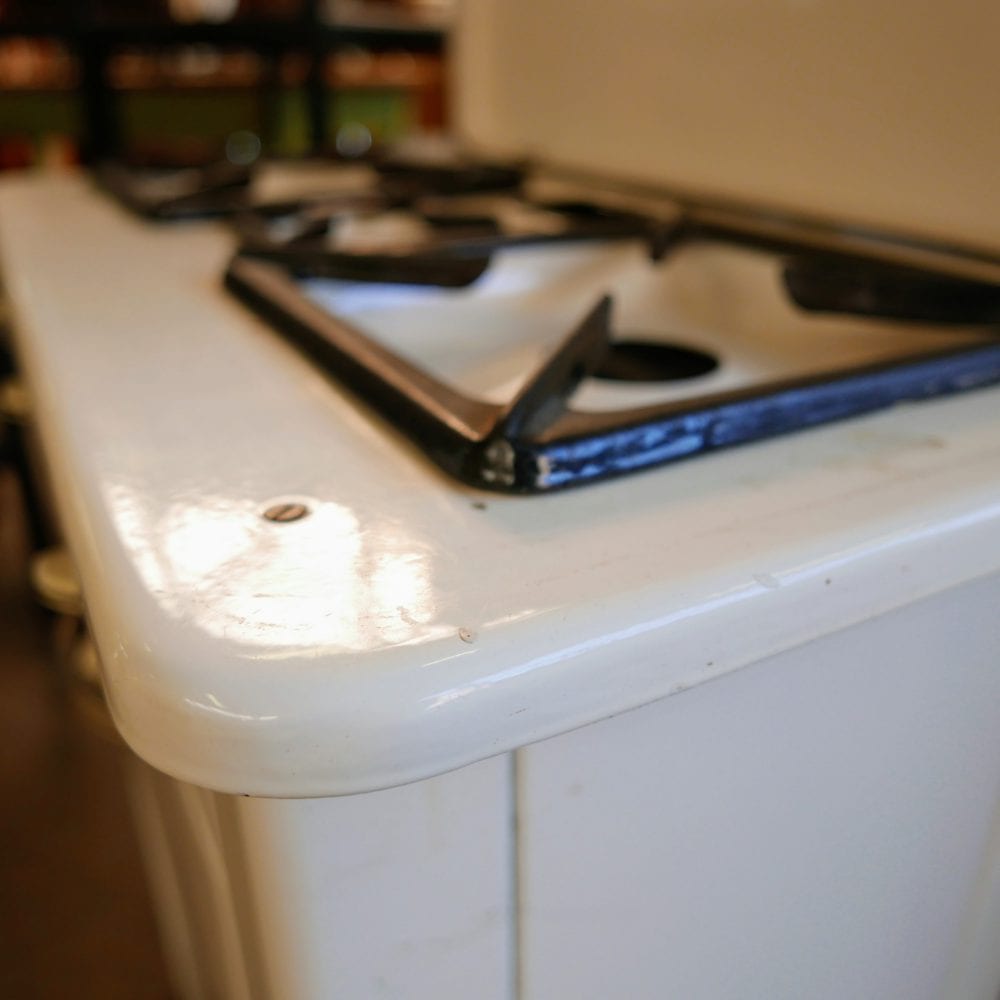 Retro emaillen oven Ataq
