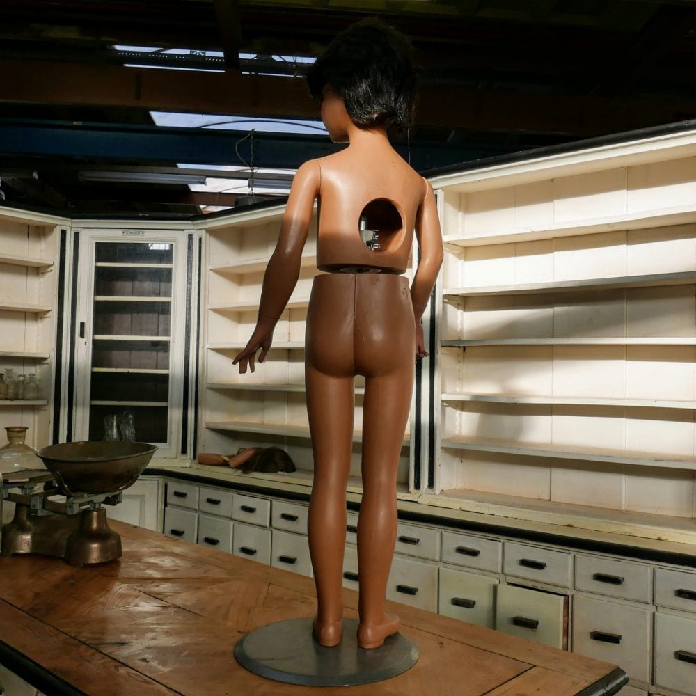 vintage mannequin etalage pop