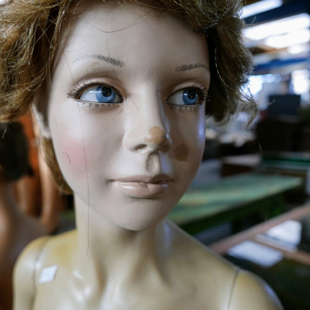 vintage mannequin etalage pop