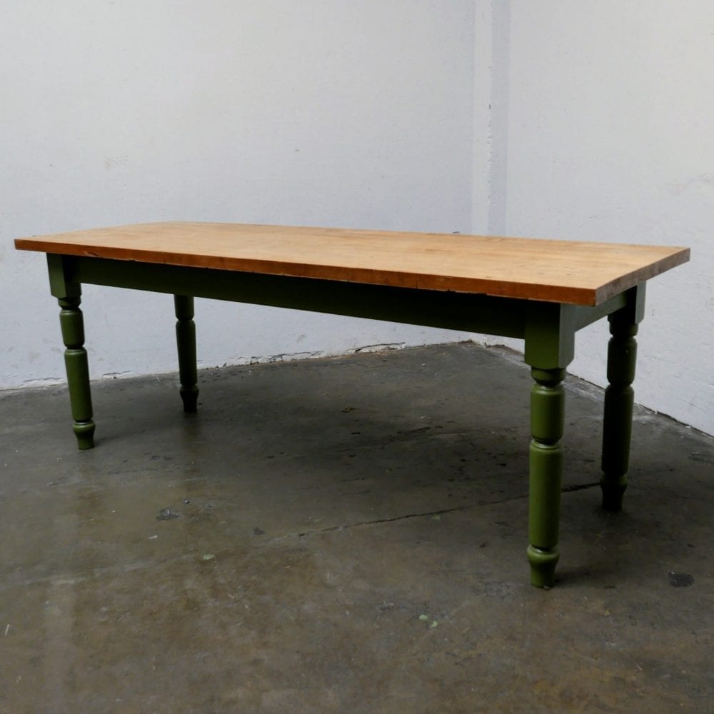 Houten groene tafel