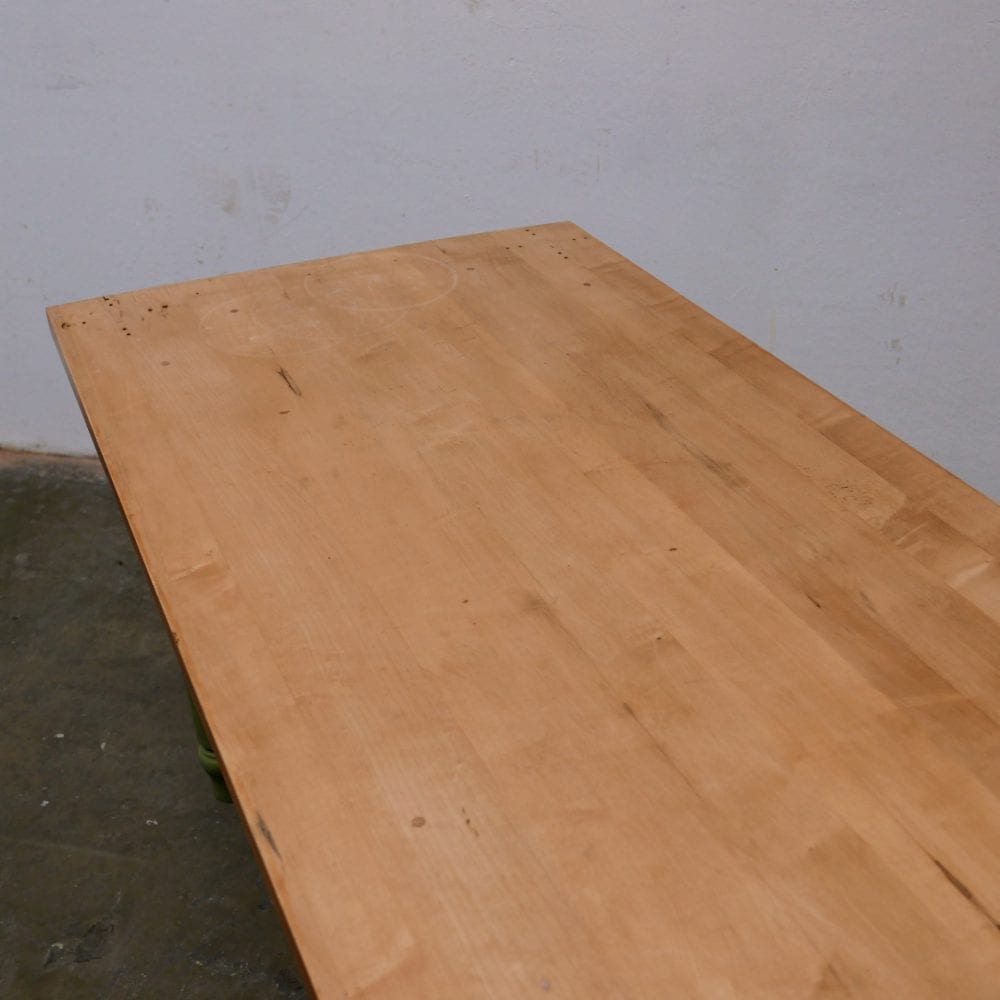 Houten groene tafel