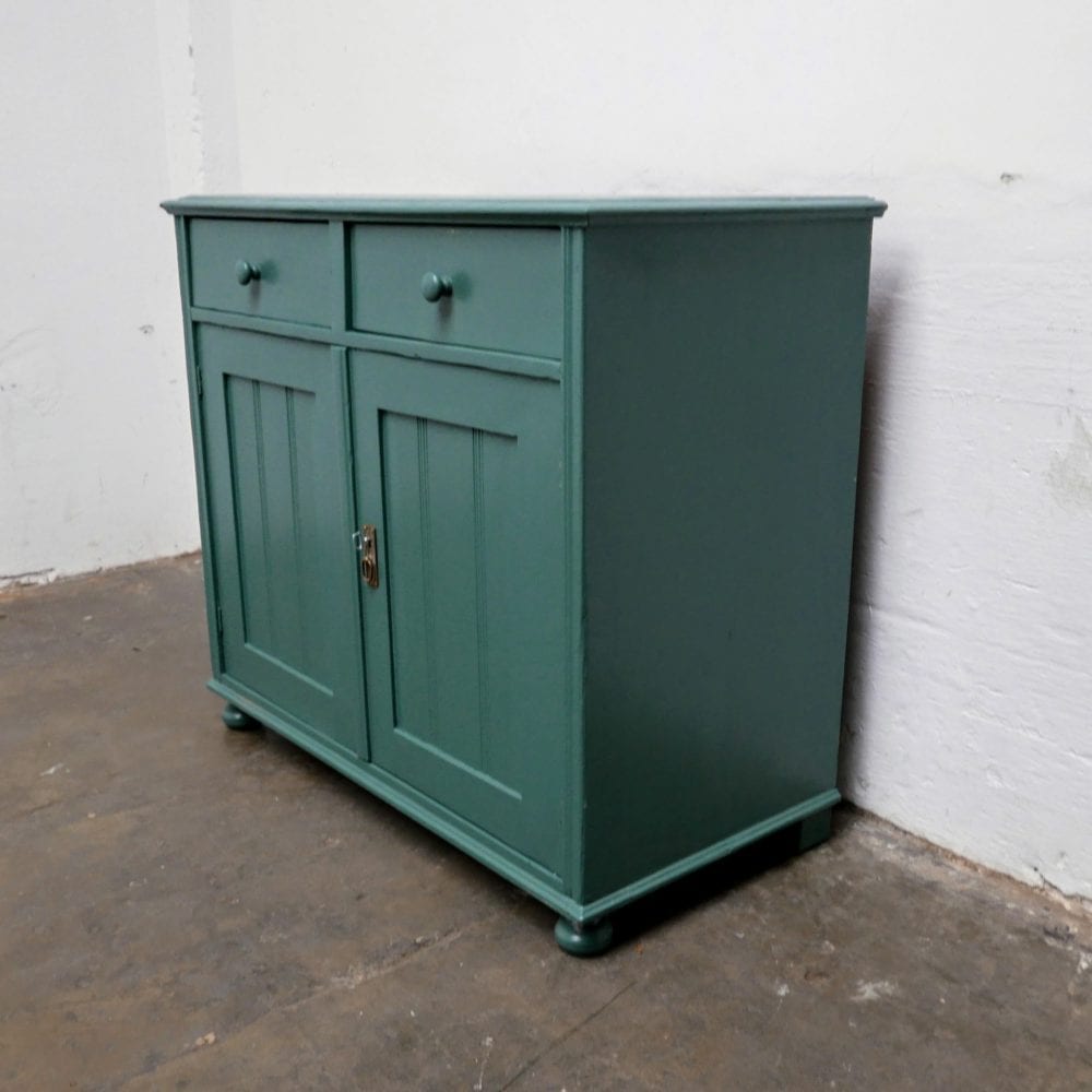 Blauw-groene commode