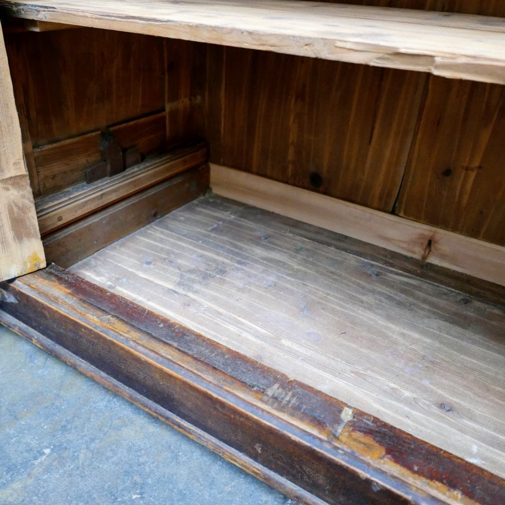 Hongaarse houten kast