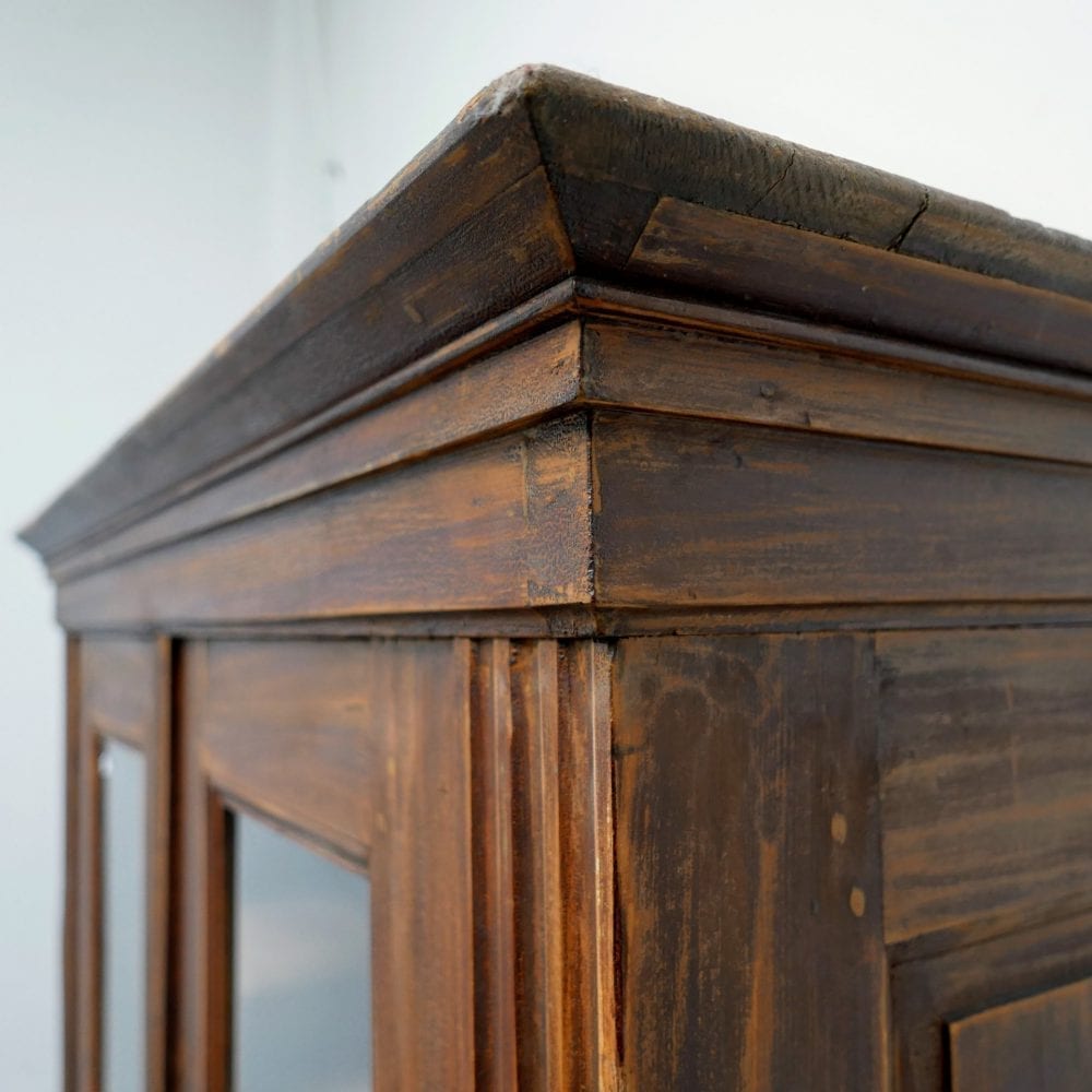 Hongaarse houten kast