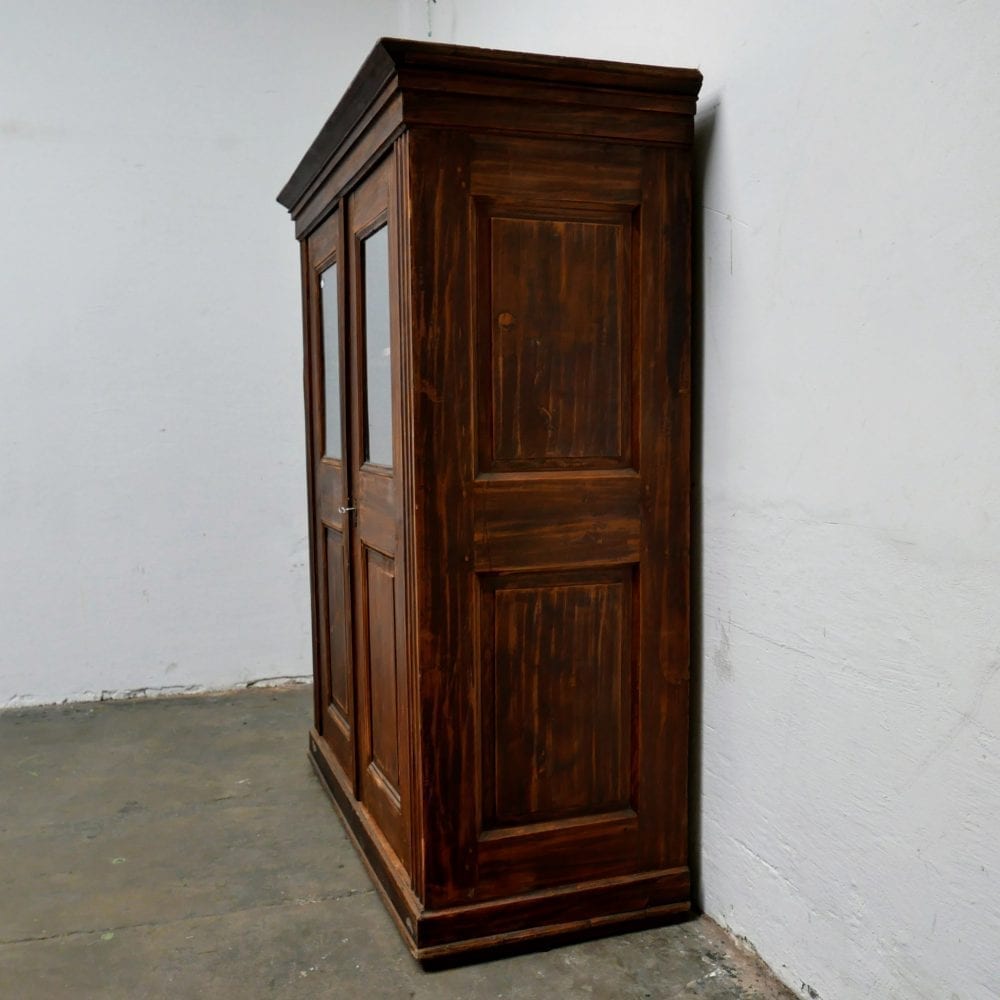 Hongaarse houten kast
