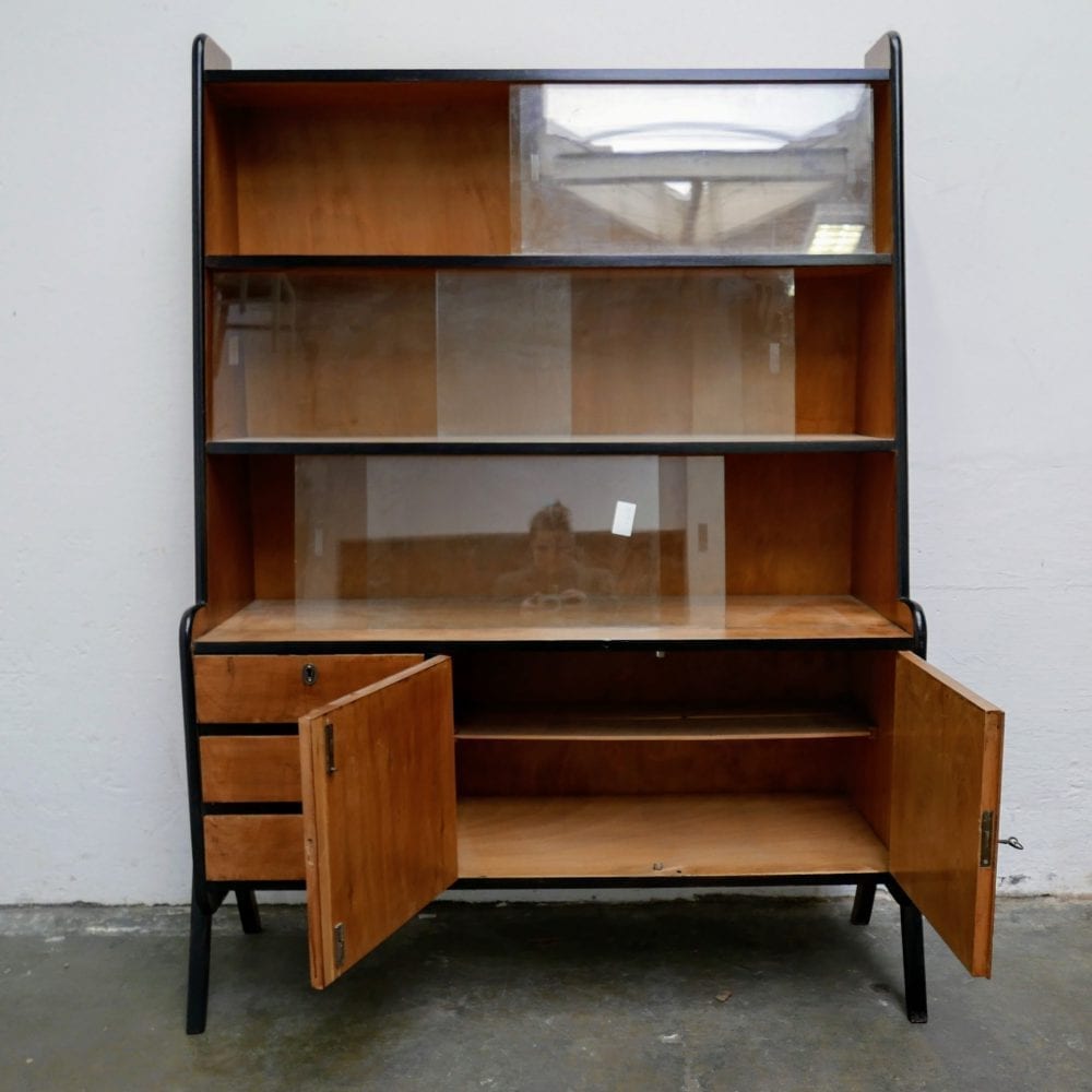 Retro houten vitrinekast
