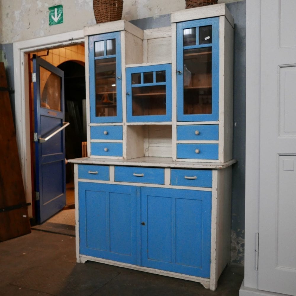 Blauw-witte buffetkast