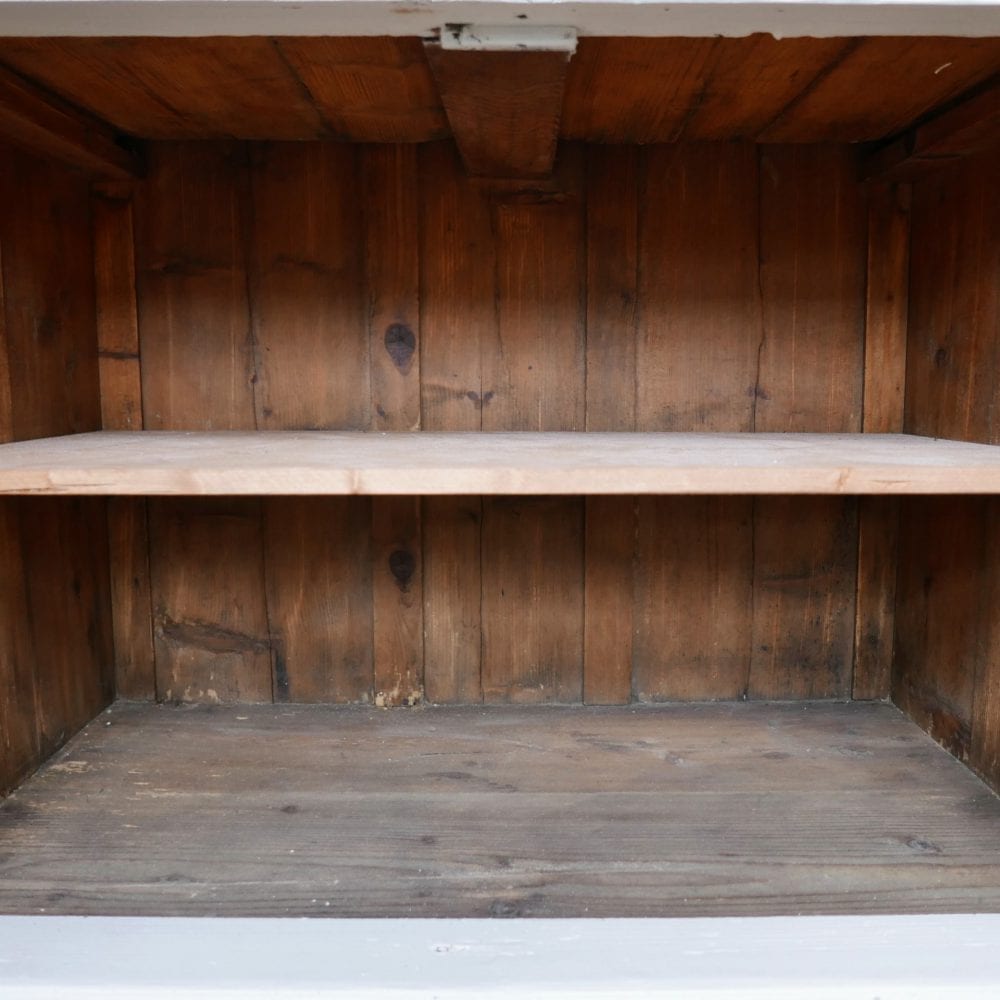 Witte commode