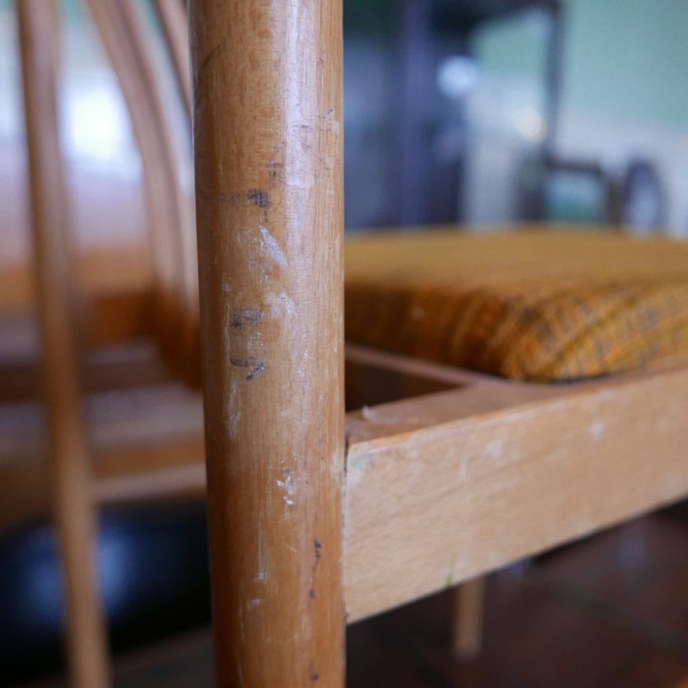 Retro houten stoelen