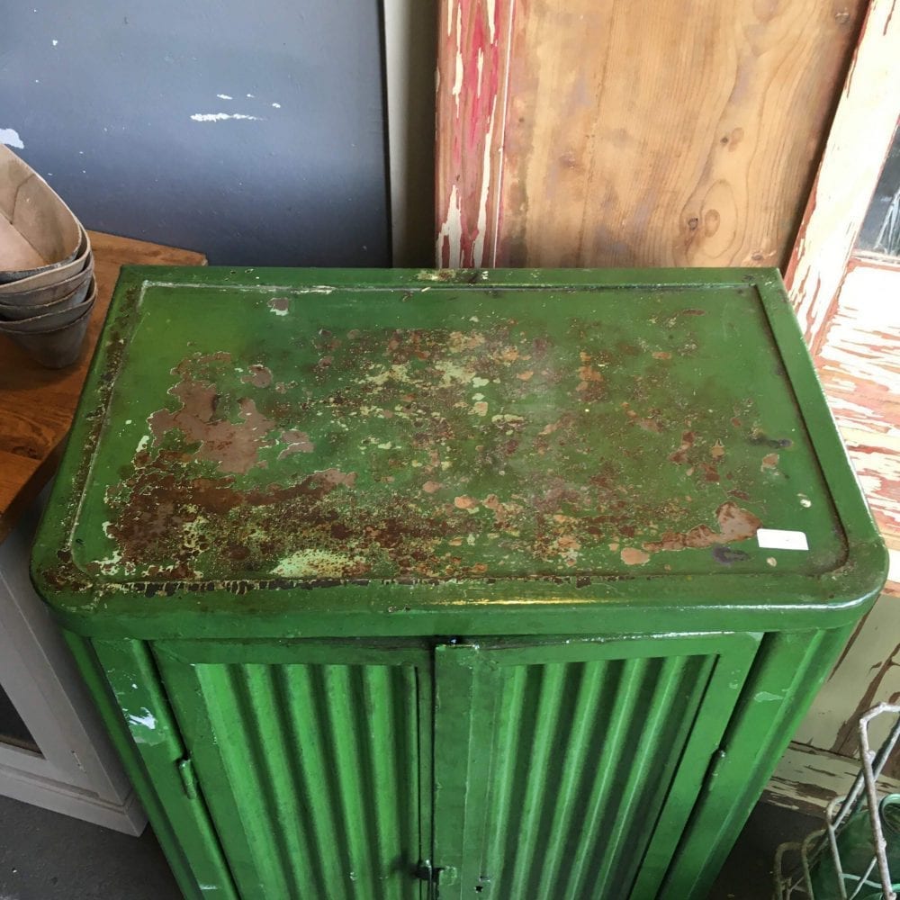 Groen metalen kast