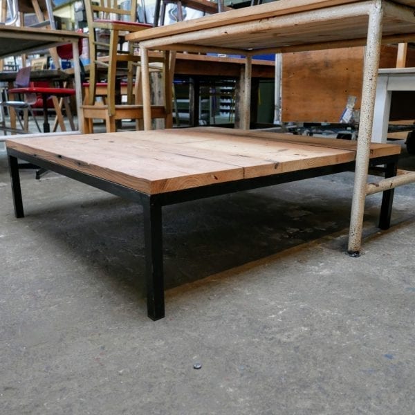 Industriële salontafel