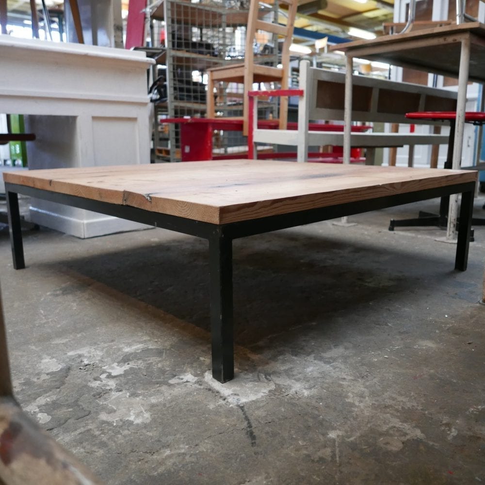 Industriële salontafel