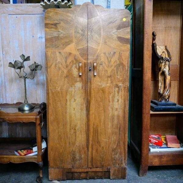 Houten linnenkast