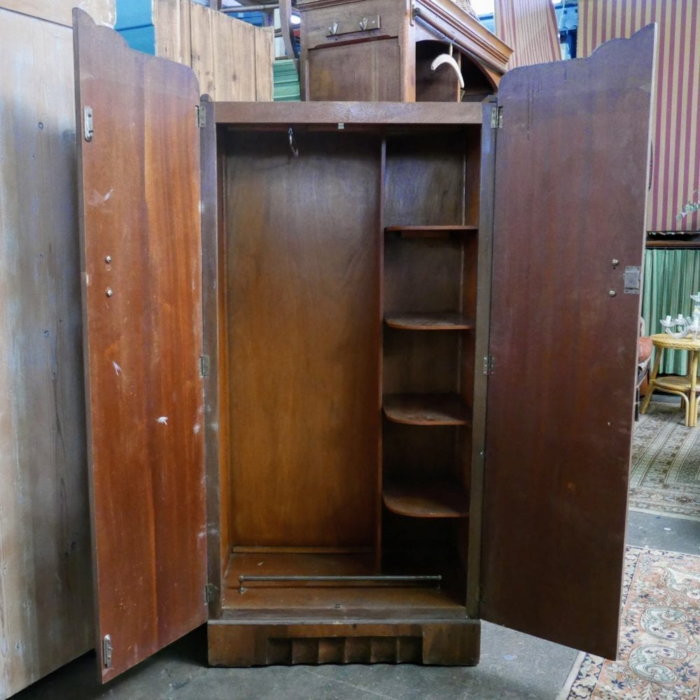 Houten linnenkast