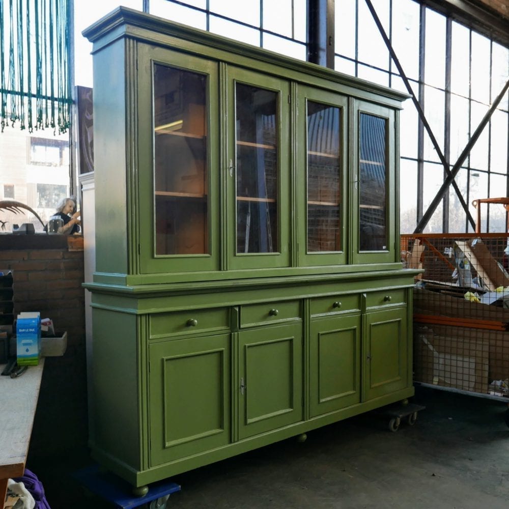 Groene vitrinekast winkelkast