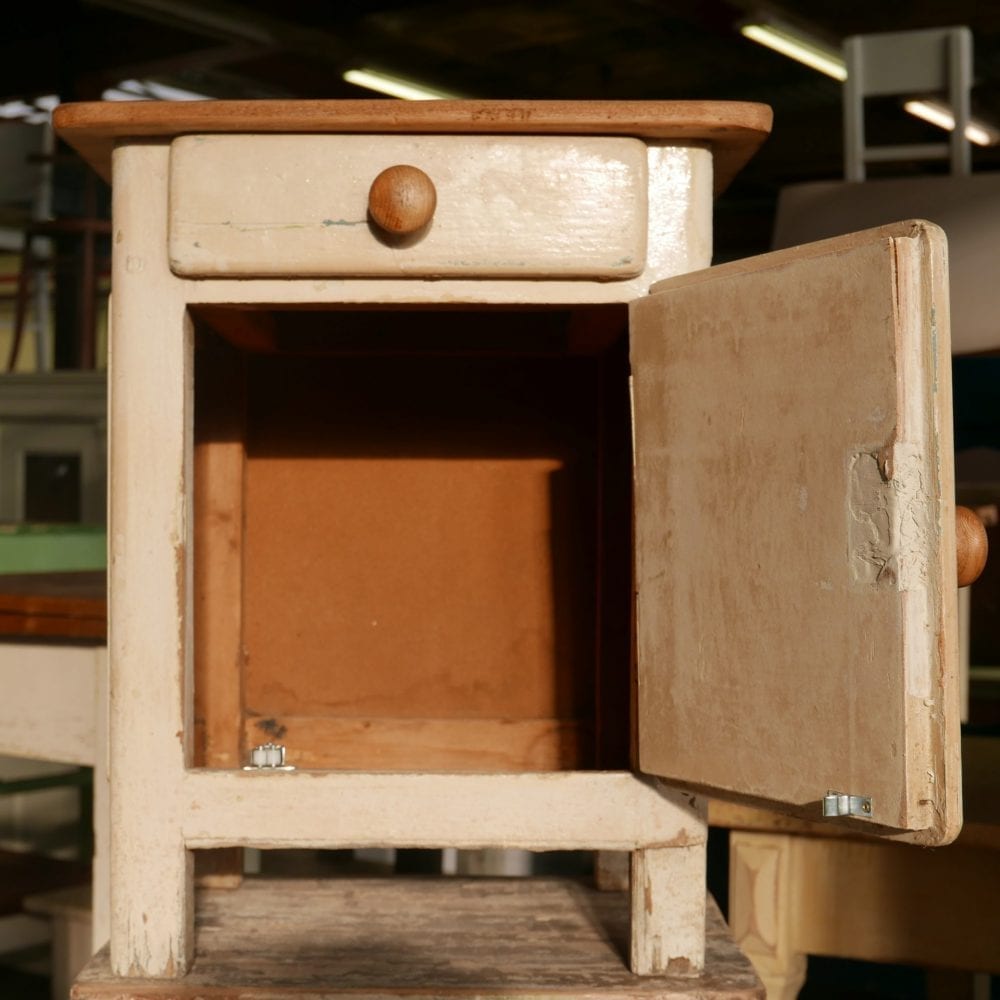 houten kastje