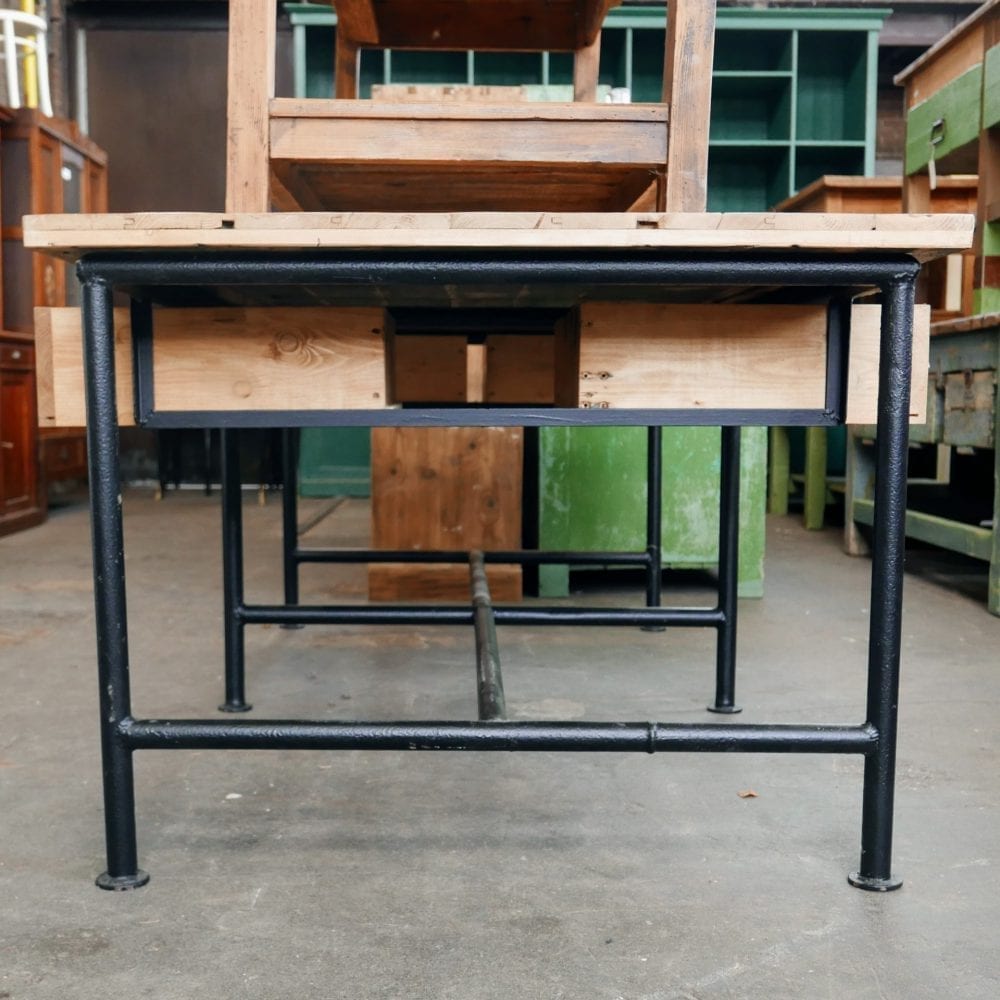 metalen winkeltafel