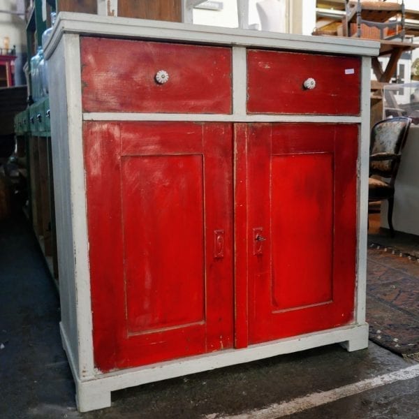 rood-witte commode