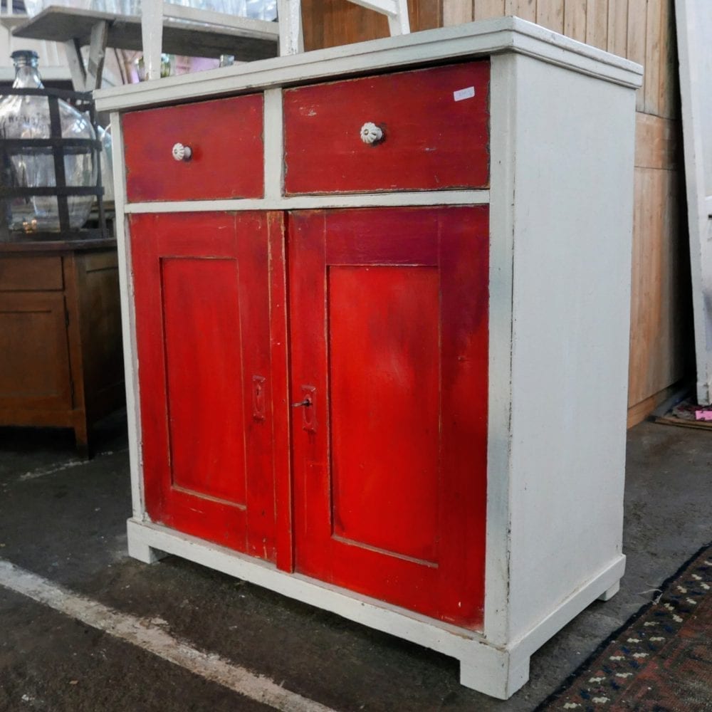 rood-witte commode