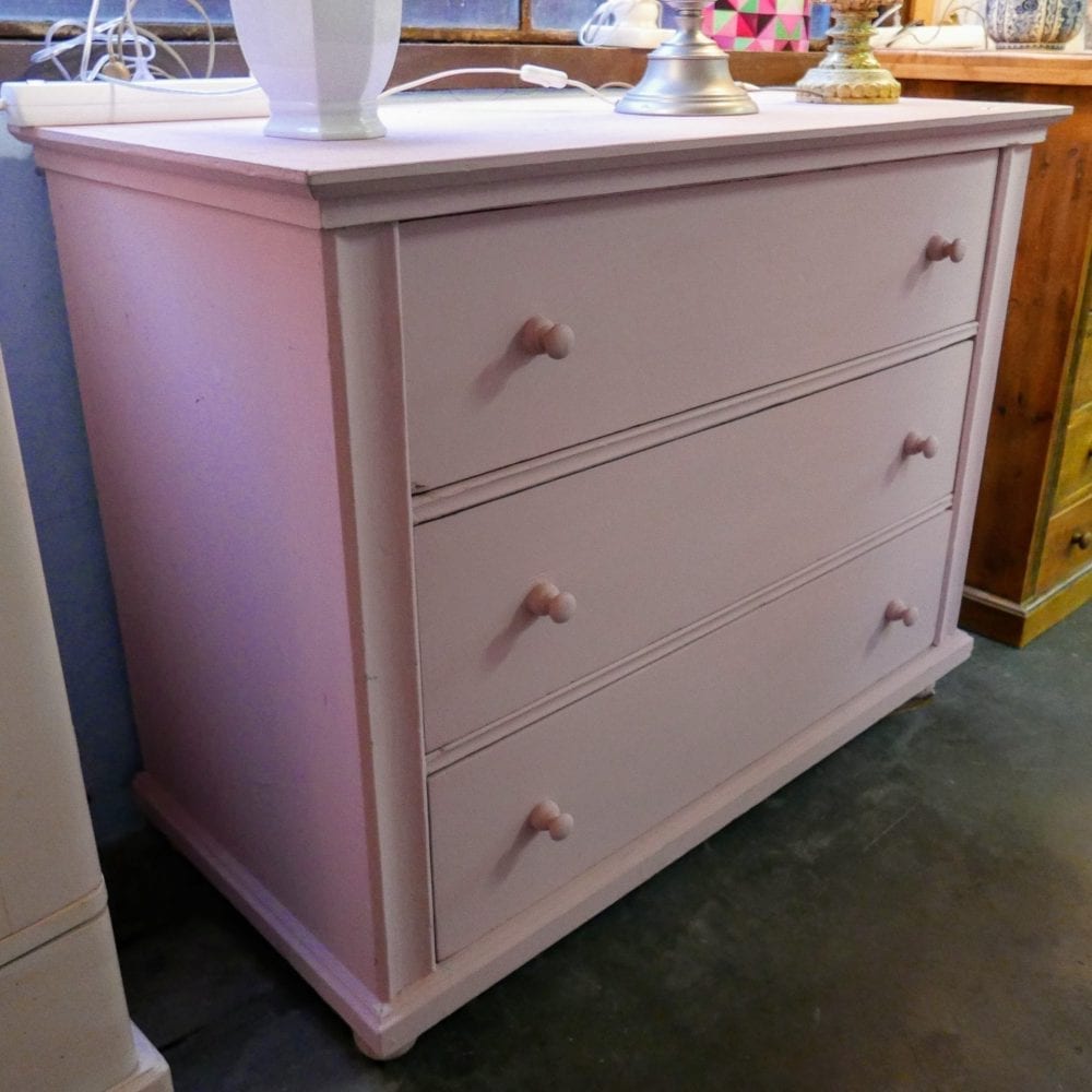 roze houten onderkast
