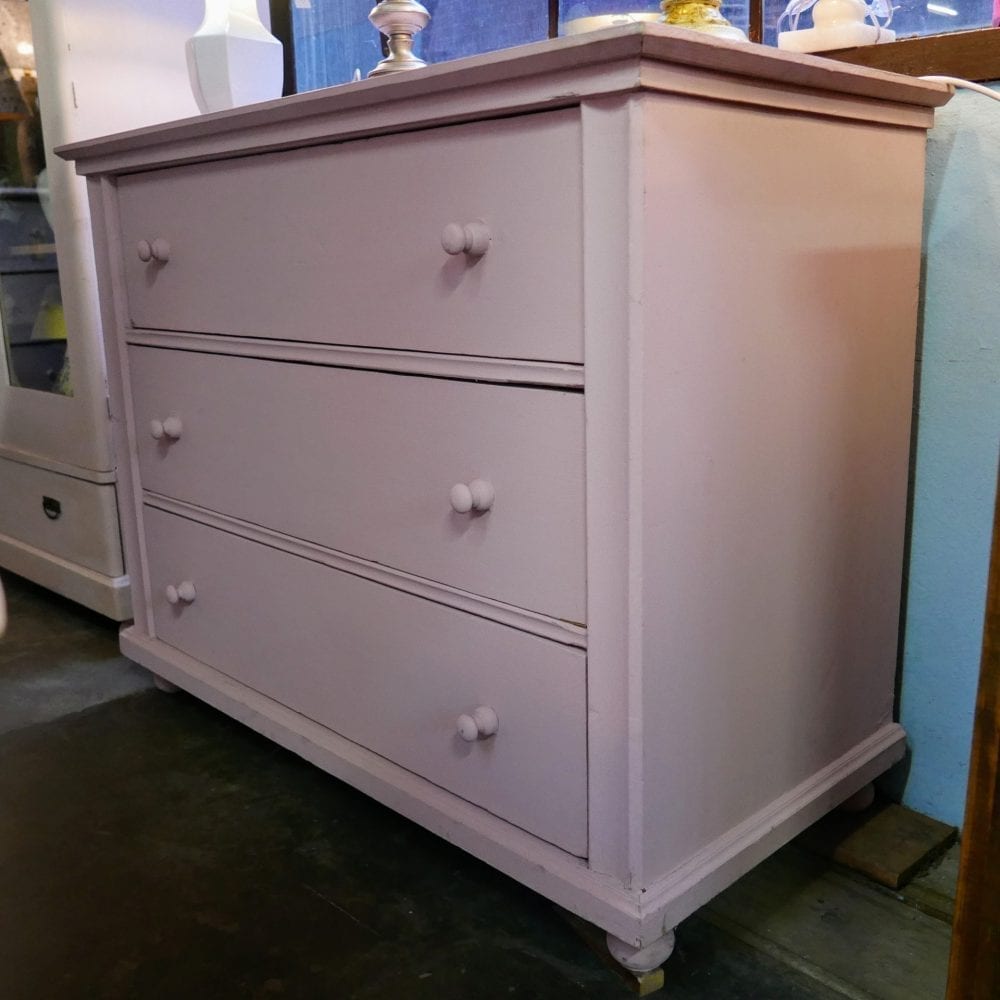 roze houten onderkast