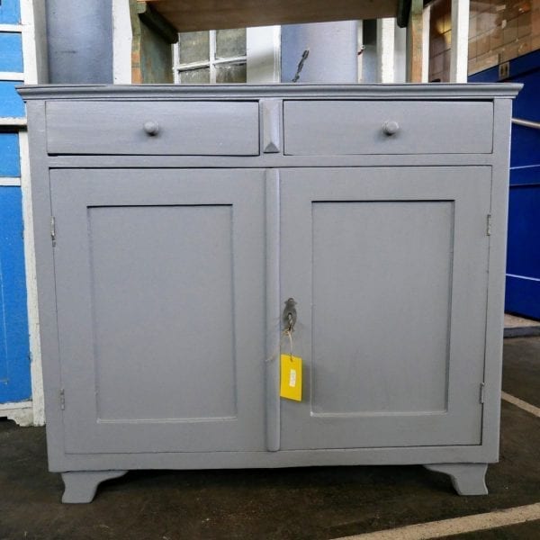 grijze commode