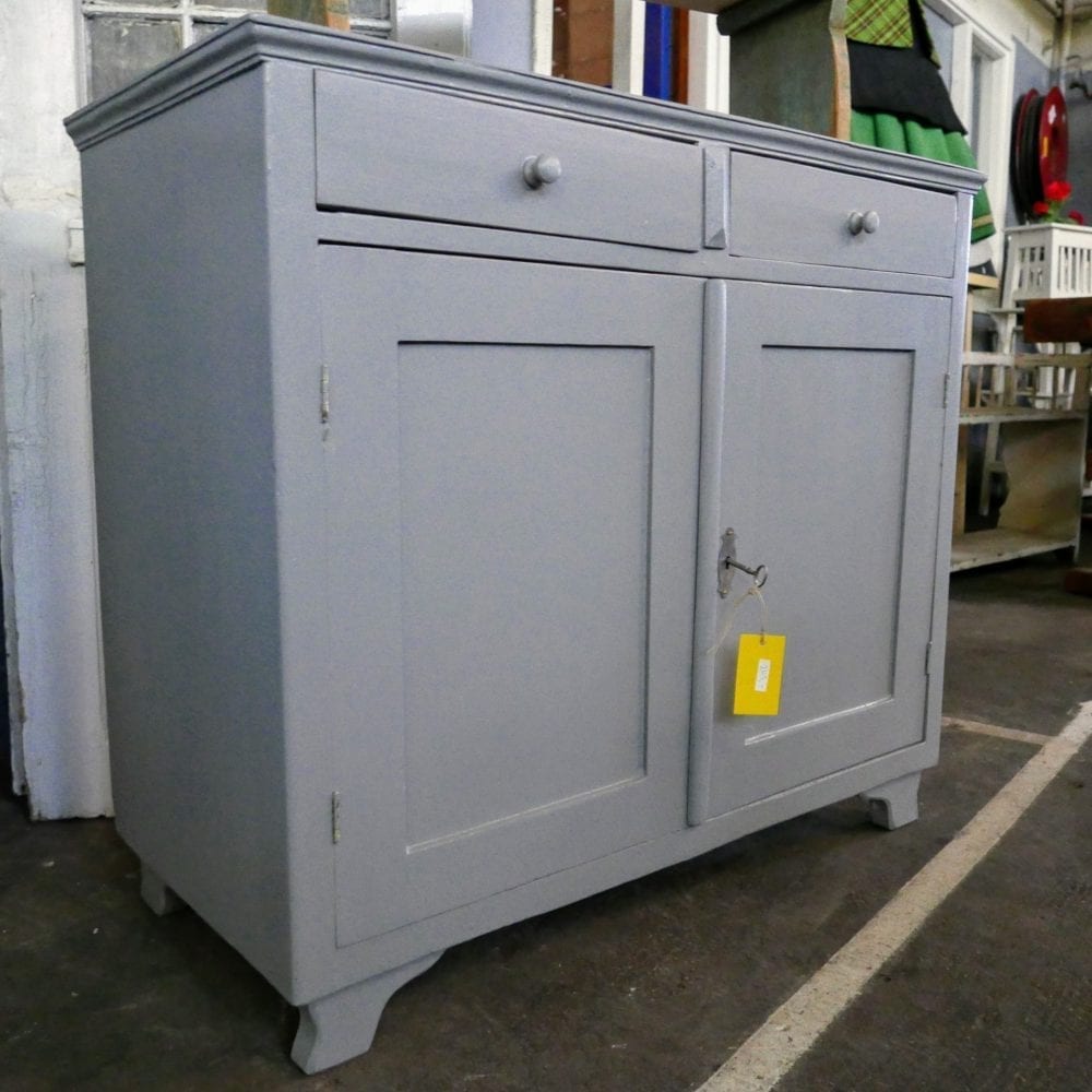 grijze commode