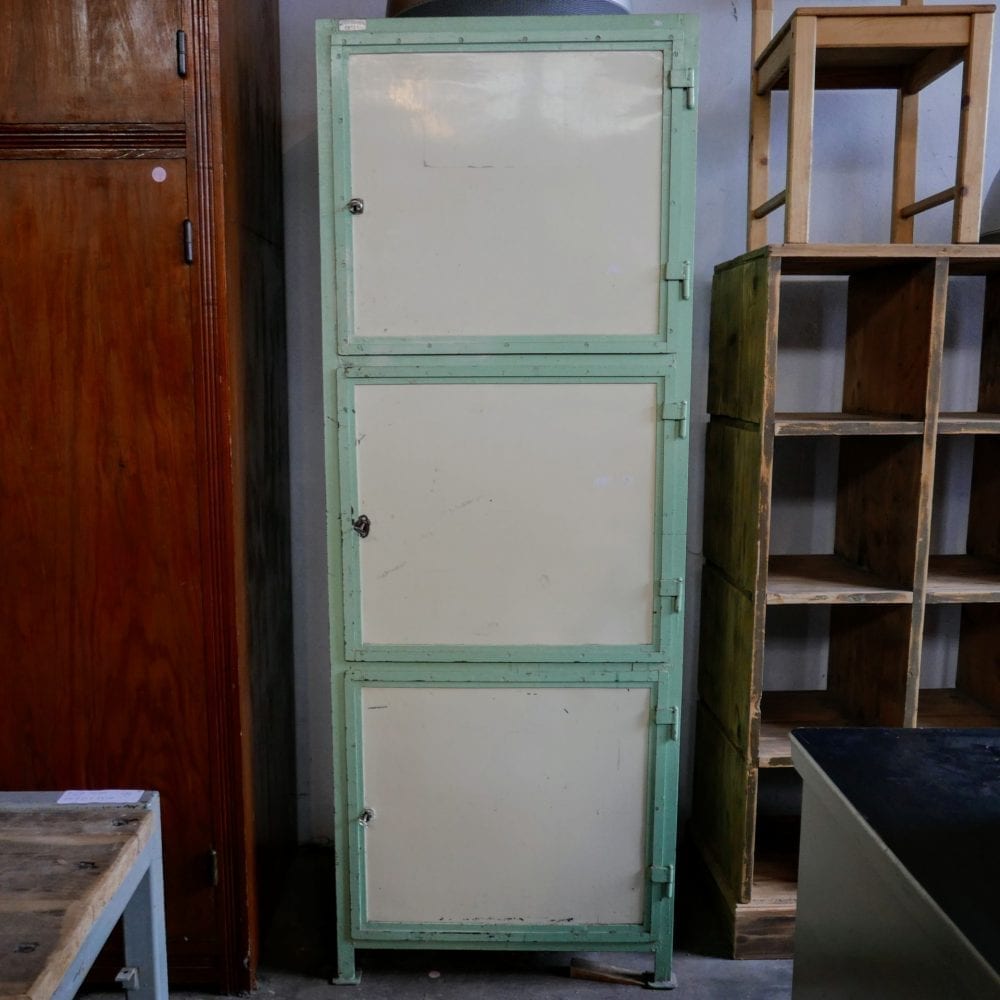 mint-crème kleurige metalen lockerkast