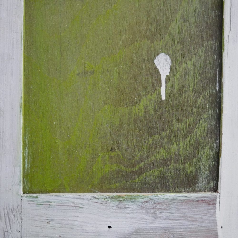 groen-witte hangkast