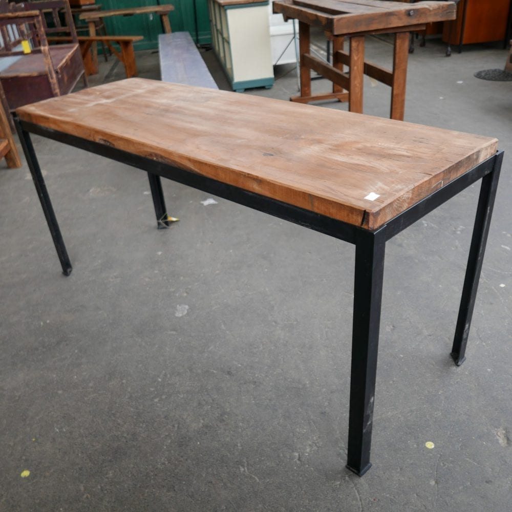 industriële houten tafel