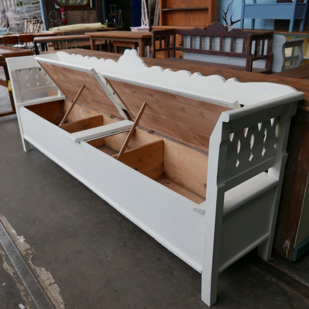 witte houten klepbank